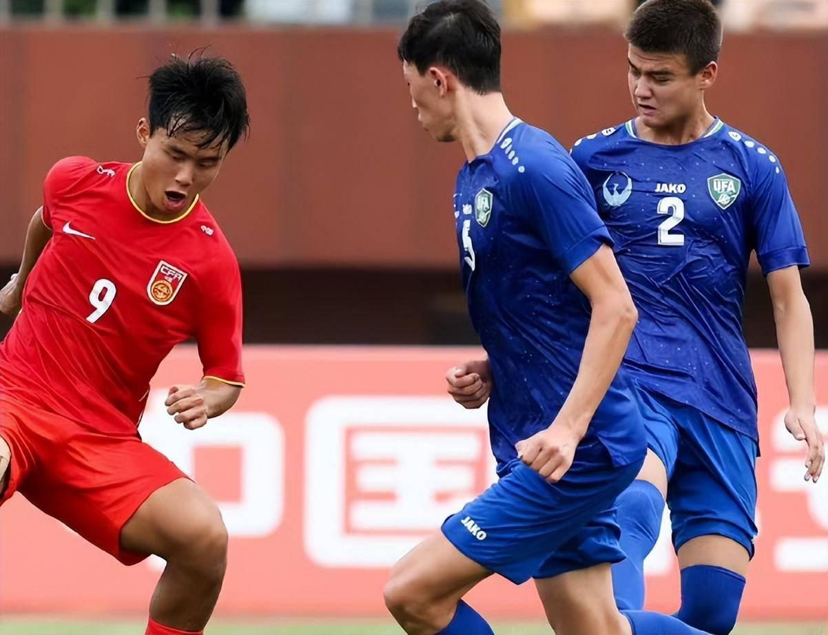 包含中国U16男足2分钟2球3-4韩国队获“和平杯”季军的词条