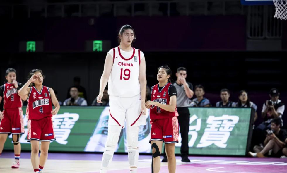 包含32分大胜！张子宇16+4中国女篮热身赛再胜日本的词条