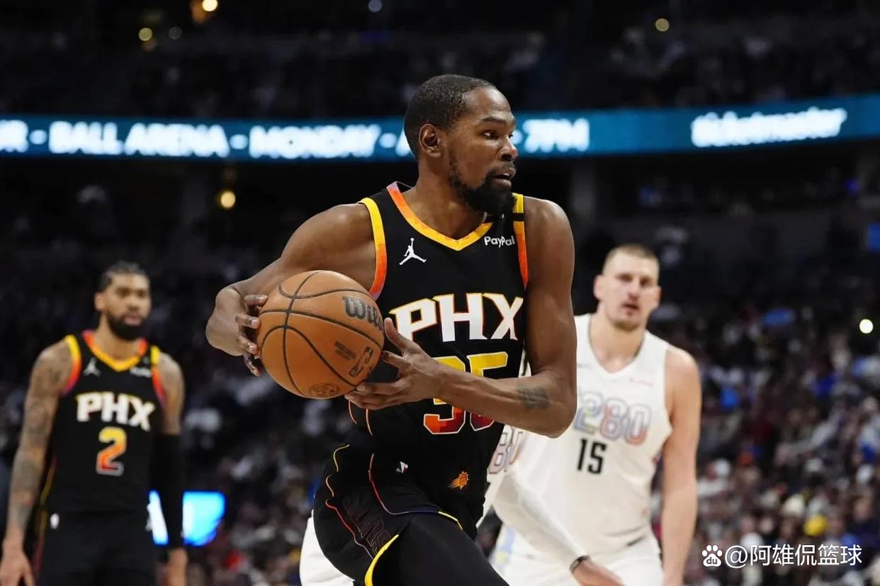 包含NBA传闻：太阳队内部人士称凯文·杜兰特交易“非常接近”的词条